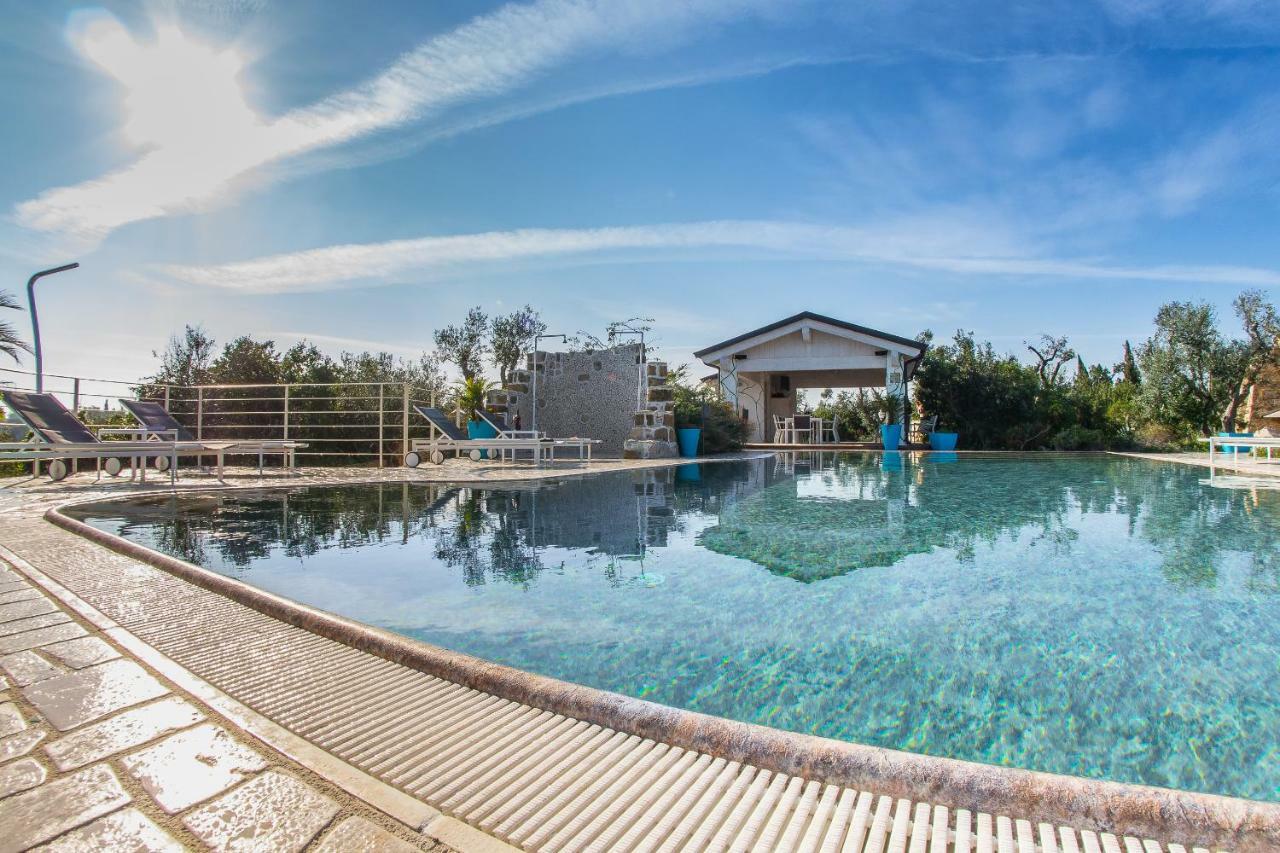 Trulli Altomare Villa Alliste Bagian luar foto