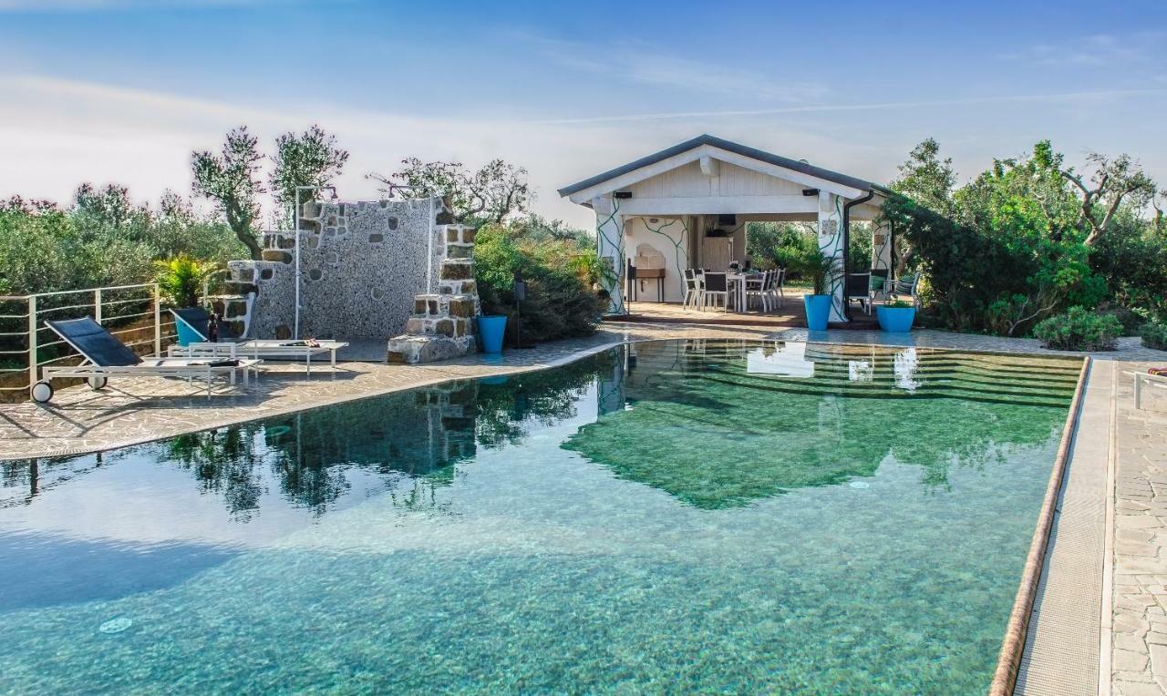 Trulli Altomare Villa Alliste Bagian luar foto